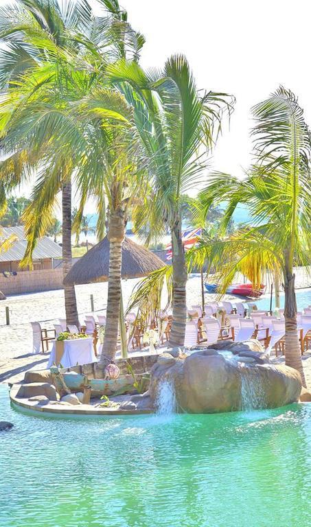Nghunghwa Lodge Vila Praia Do Bilene Exteriör bild